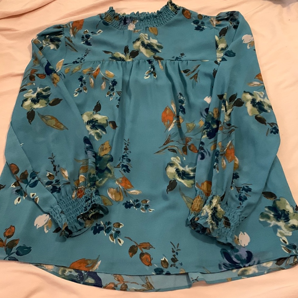 Zac and Rachel size medium blouse